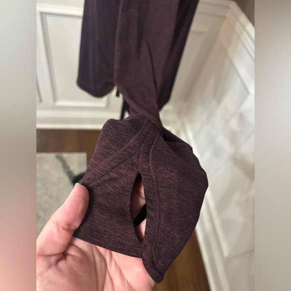 Athleta Pullover Hoodie Burgundy Womens Small Thumb Holes No Drawstring Athletic - Picture 5 of 14